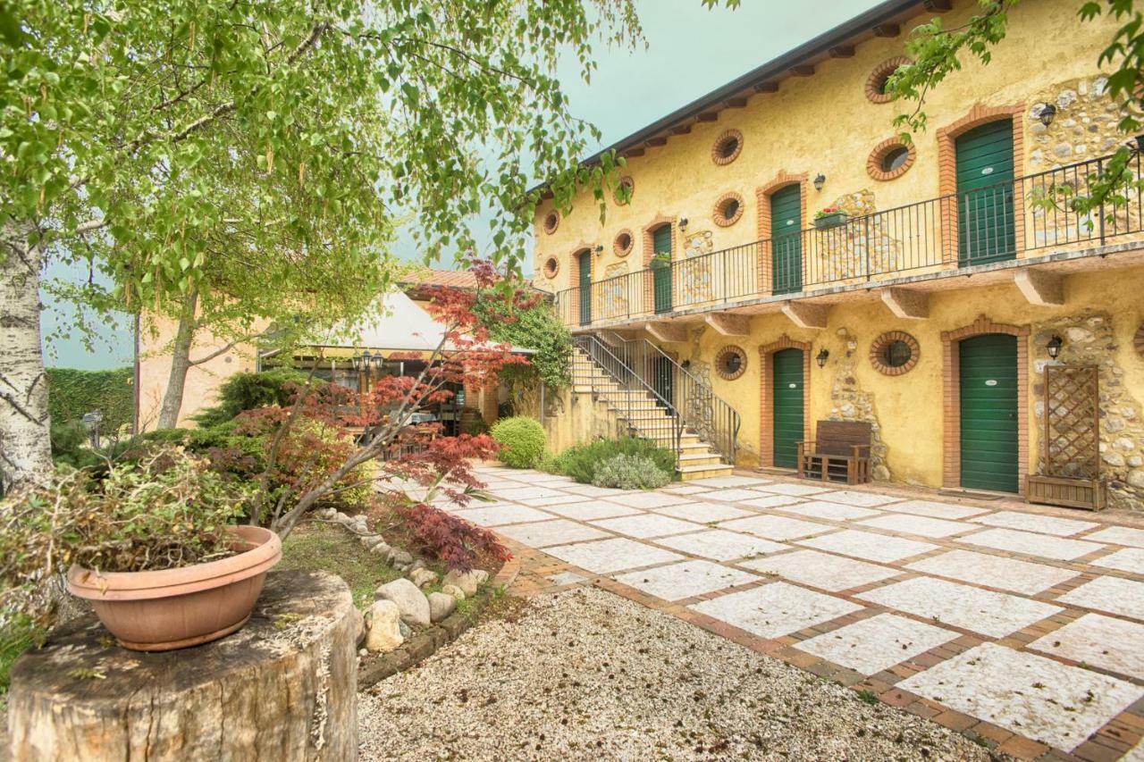 Agriturismo Revena Brentino Belluno Bagian luar foto
